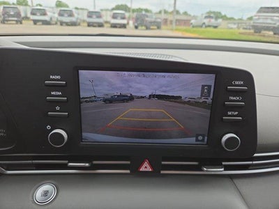 2022 Hyundai ELANTRA SEL IVT