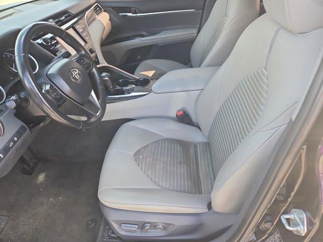 2018 Toyota Camry SE Auto (SE)