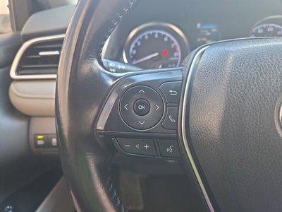 2018 Toyota Camry SE Auto (SE)