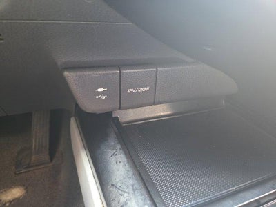 2018 Toyota Camry SE Auto (SE)