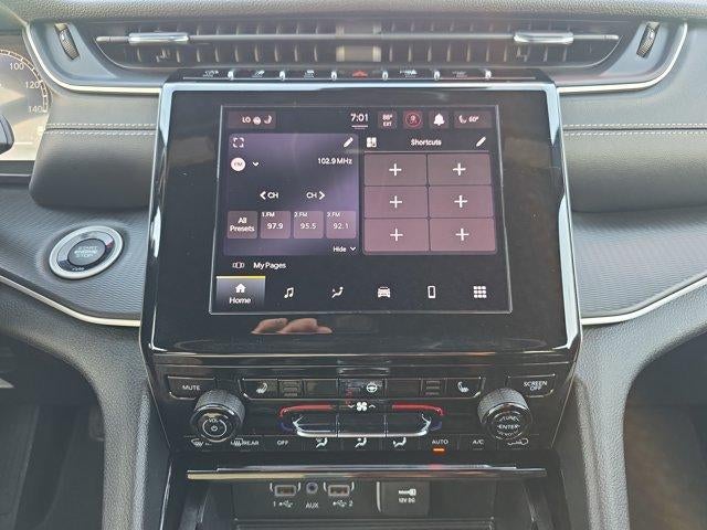 2023 Jeep Grand Cherokee L Altitude 4x4