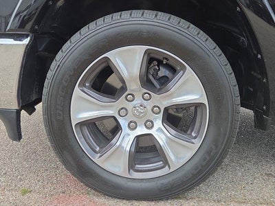 2022 RAM 1500 Laramie 4x4 Crew Cab 5'7" Box