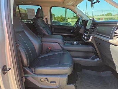 2024 Ford Expedition Max XLT 4x2