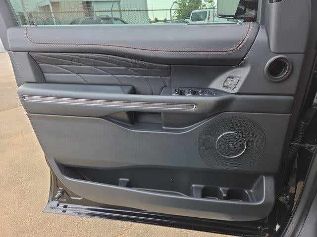 2023 Ford Expedition Max Platinum 4x2