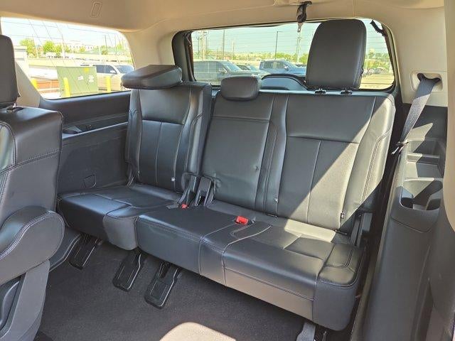 2024 Ford Expedition XLT 4x2