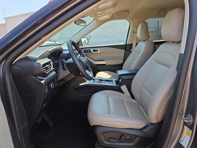 2023 Ford Explorer XLT RWD