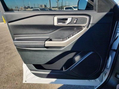 2023 Ford Explorer XLT 4WD