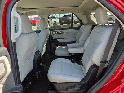 2025 Ford Explorer Platinum 4WD