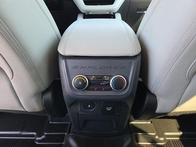 2025 Ford Explorer Platinum 4WD