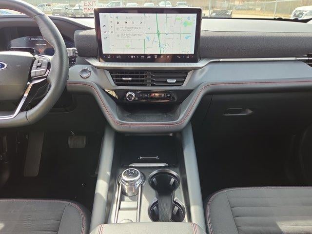 2025 Ford Explorer ST-Line 4WD