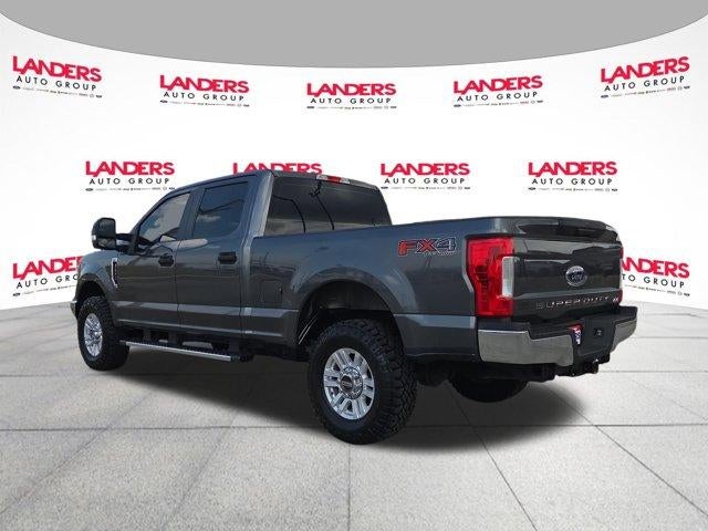2019 Ford Super Duty F-250 SRW LARIAT 4WD Crew Cab 6.75' Box