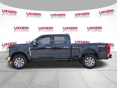 2025 Ford Super Duty F-250 SRW LARIAT 4WD Crew Cab 6.75' Box