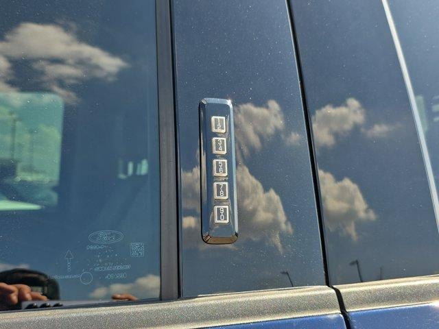 2023 Ford Super Duty F-250 SRW XLT 4WD Crew Cab 6.75' Box