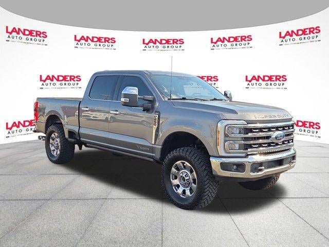 2024 Ford Super Duty F-250 SRW LARIAT 4WD Crew Cab 6.75' Box