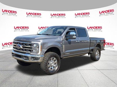 2024 Ford Super Duty F-250 SRW LARIAT 4WD Crew Cab 6.75' Box