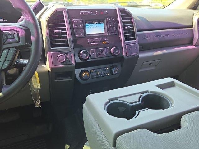 2020 Ford Super Duty F-350 SRW XL 4WD Crew Cab 6.75' Box
