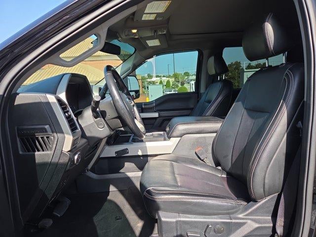 2021 Ford Super Duty F-350 DRW LARIAT 4WD Crew Cab 8' Box