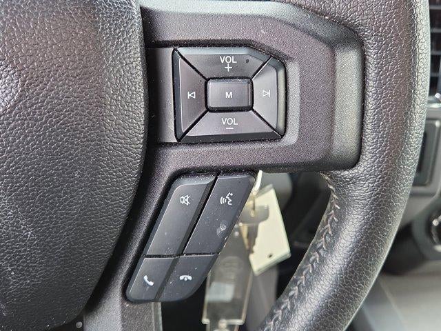 2015 Ford F-150 2WD SuperCrew 5-1/2 Ft Box XL