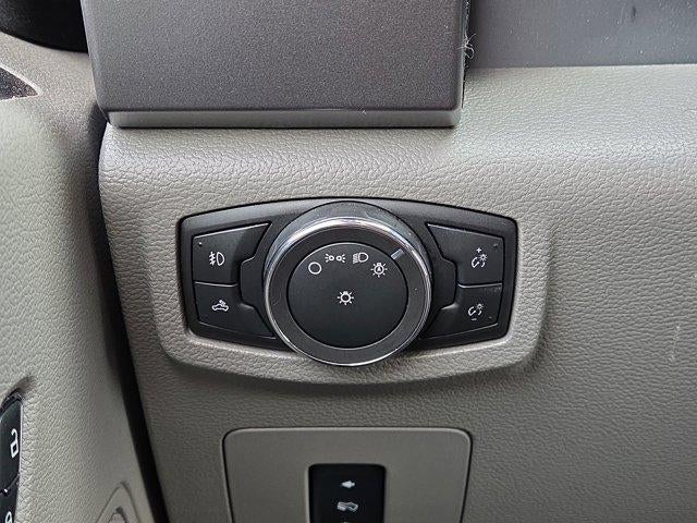 2015 Ford F-150 2WD SuperCrew 5-1/2 Ft Box XL