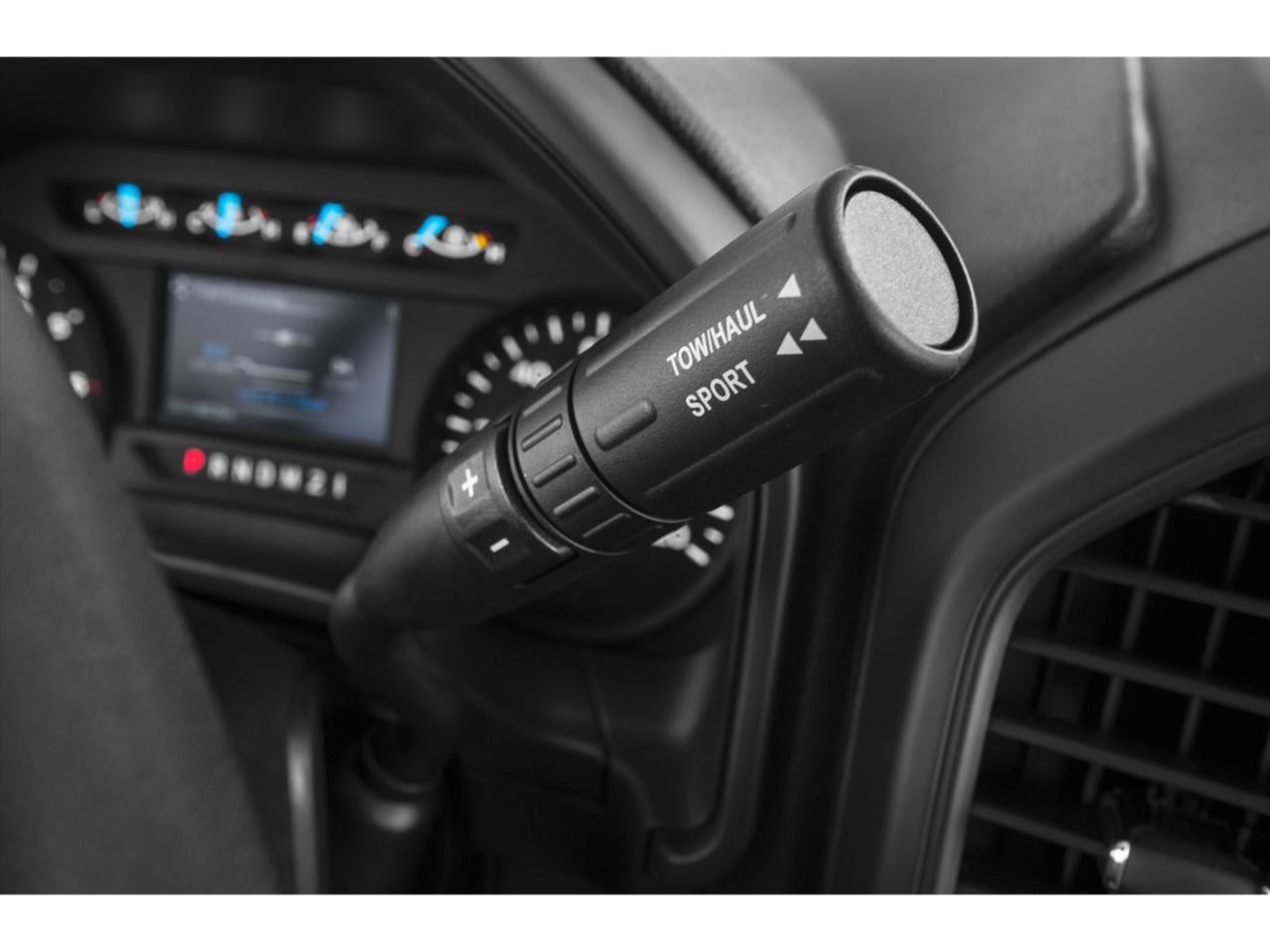 2015 Ford F-150 2WD SuperCrew 5-1/2 Ft Box XL