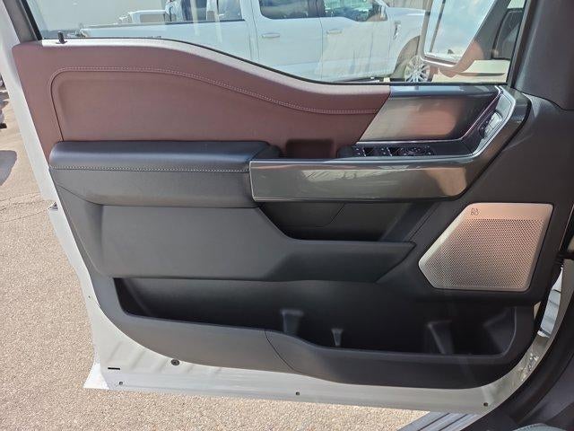 2022 Ford F-150 LARIAT 4WD SuperCrew 5.5' Box