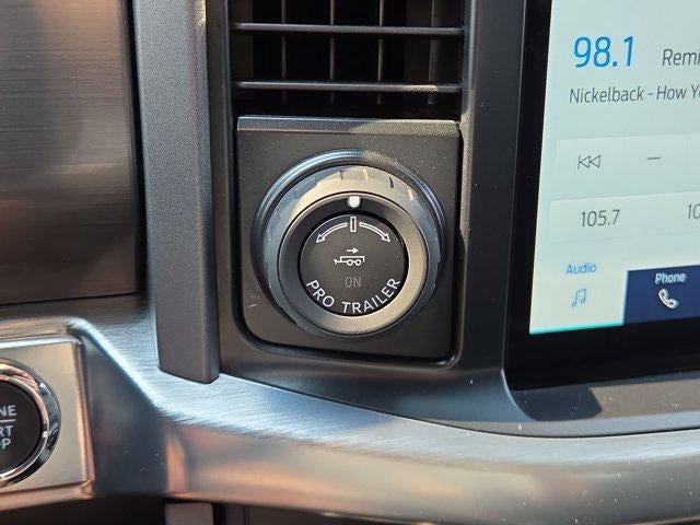 2022 Ford F-150 LARIAT 4WD SuperCrew 5.5' Box