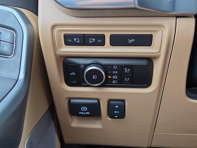 2023 Ford F-150 LARIAT 4WD SuperCrew 5.5' Box