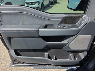 2022 Ford F-150 LARIAT 4WD SuperCrew 5.5' Box