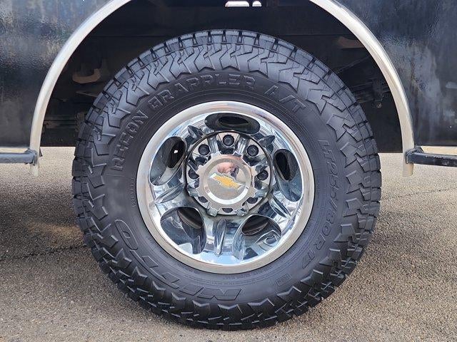 2024 Chevrolet Silverado 3500 HD CC 4WD Crew Cab 177" WB, 60" CA LT