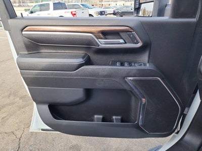 2024 Chevrolet Silverado 3500 HD CC 4WD Crew Cab 177" WB, 60" CA LT