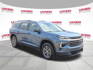 2025 Chevrolet Traverse LT w/2LT