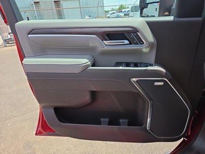 2025 GMC Sierra 2500 HD Crew Cab Standard Box 4-Wheel Drive SLT