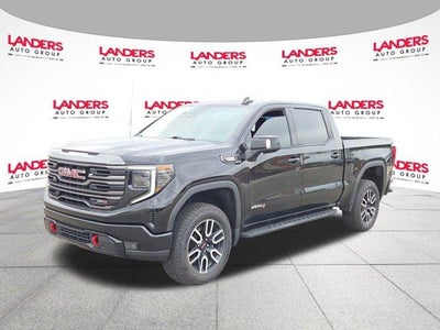 2022 GMC Sierra 1500 Crew Cab Short Box 4-Wheel Drive AT4