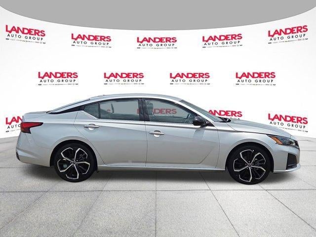 2024 Nissan Altima 2.5 SR Sedan