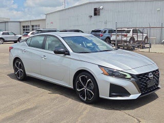 2024 Nissan Altima 2.5 SR Sedan