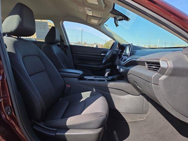 2024 Nissan Altima 2.5 SV Sedan