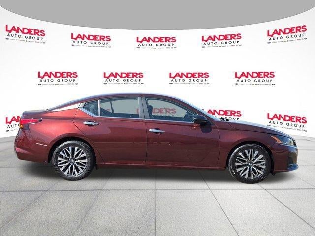 2024 Nissan Altima 2.5 SV Sedan