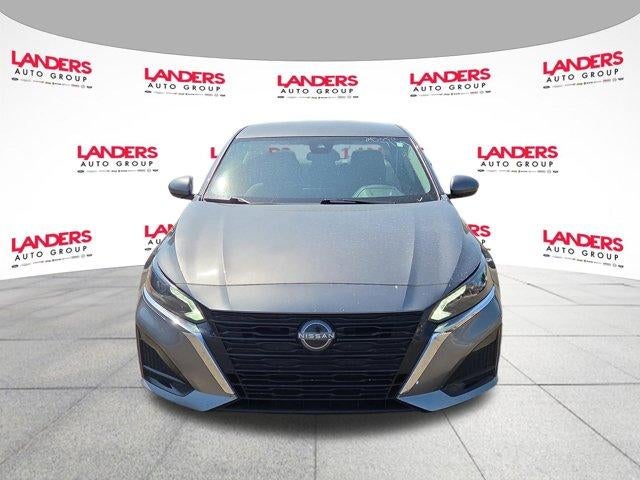 2023 Nissan Altima 2.5 SV Sedan