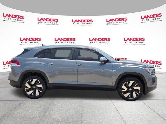 2024 Volkswagen Atlas Cross Sport 2.0T SE w/Technology FWD