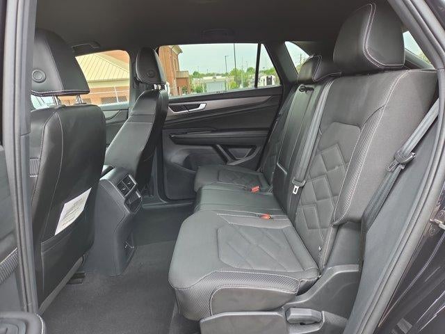 2024 Volkswagen Atlas Cross Sport 2.0T SE w/Technology FWD