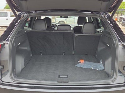 2024 Volkswagen Atlas Cross Sport 2.0T SE w/Technology FWD
