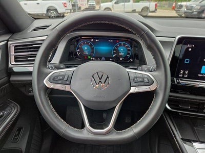 2024 Volkswagen Atlas Cross Sport 2.0T SE w/Technology FWD