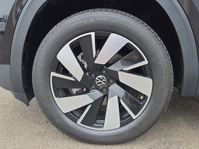 2024 Volkswagen Atlas Cross Sport 2.0T SE w/Technology FWD