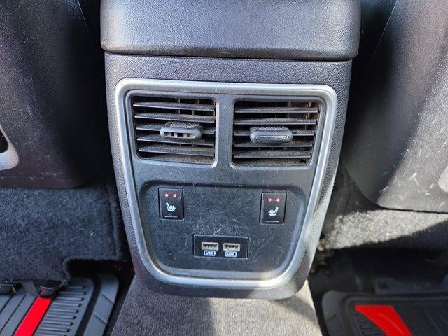 2015 Dodge Charger 4dr Sdn SXT AWD