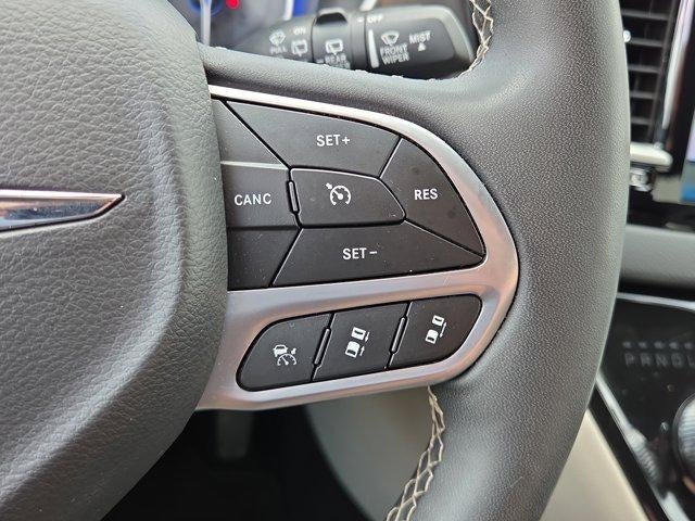 2024 Chrysler Pacifica Touring L FWD