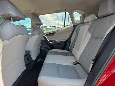 2021 Toyota RAV4 XLE Premium FWD (Natl)