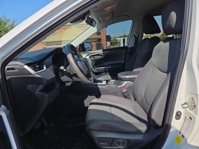 2021 Toyota RAV4 XLE FWD (GS)