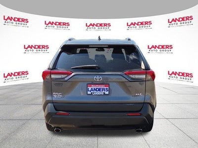 2019 Toyota RAV4 XLE FWD (Natl)