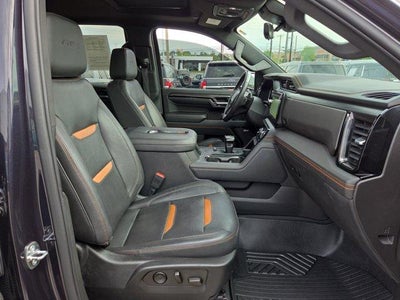 2022 GMC Sierra 1500 Crew Cab Short Box 4-Wheel Drive AT4