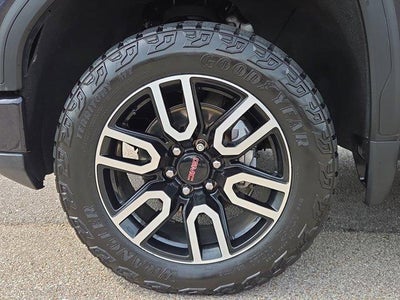 2022 GMC Sierra 1500 Crew Cab Short Box 4-Wheel Drive AT4